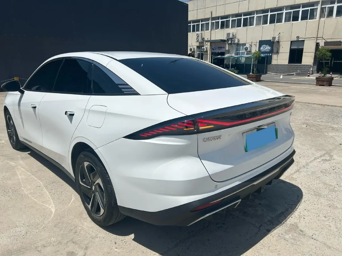 2023 Geely Galaxy L6 1.5T 163HP L4 3DHT PHEV,autocango,china used car exporter,china ev exporter,chinese used car exporter,chinese used ev exporter