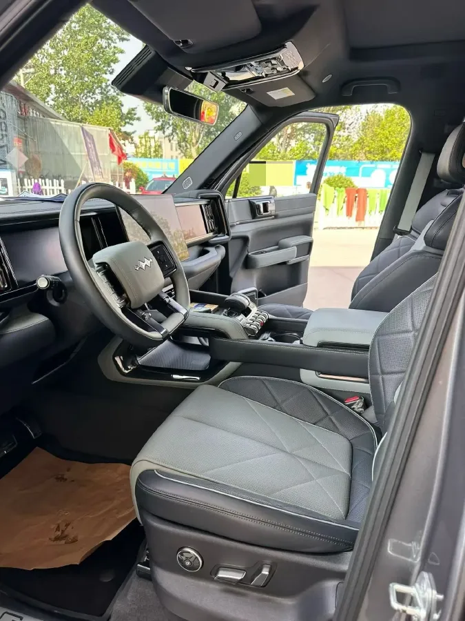 2023 FangChengBao Bao 5 1.5T 194HP L4 E-CVT PHEV 31.8KWH,autocango,china used car exporter,china ev exporter,chinese used car exporter,chinese used ev exporter
