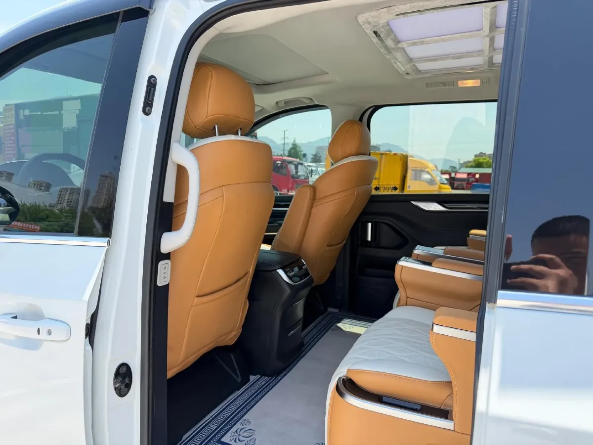 2020 MAXUS G20 2.0T 224HP L4 8AT,autocango,china used car exporter,china ev exporter,chinese used car exporter,chinese used ev exporter