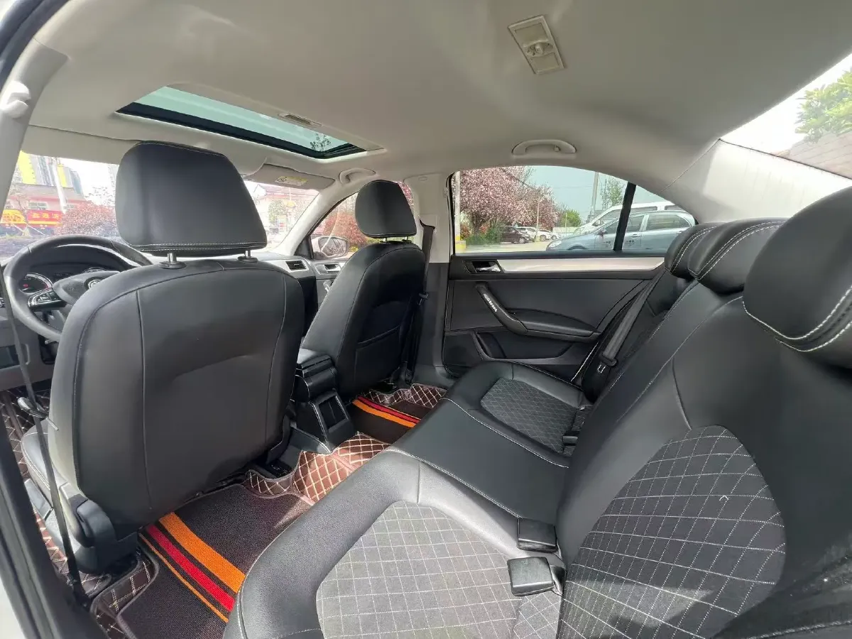 2019 SWM G01 1.5T 156HP L4 6AT,autocango,china used car exporter,china ev exporter,chinese used car exporter,chinese used ev exporter
