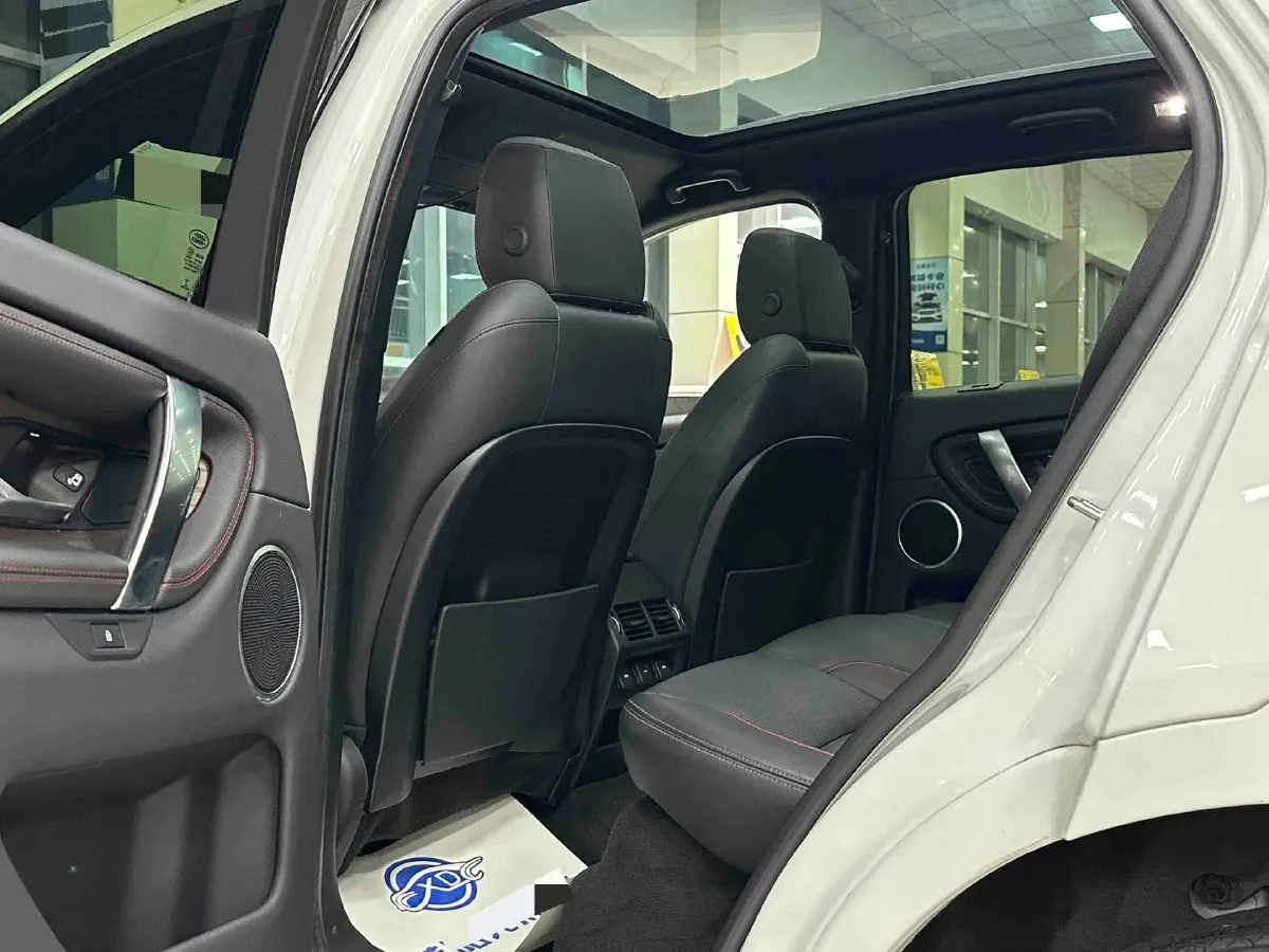 2021 Land Rover Discovery Sport 2.0T 249HP L4 9AT,autocango,china used car exporter,china ev exporter,chinese used car exporter,chinese used ev exporter