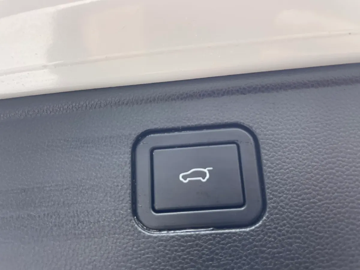 2020 Mazda 3 Axela 1.5L 117HP L4 6AT,autocango,china used car exporter,china ev exporter,chinese used car exporter,chinese used ev exporter