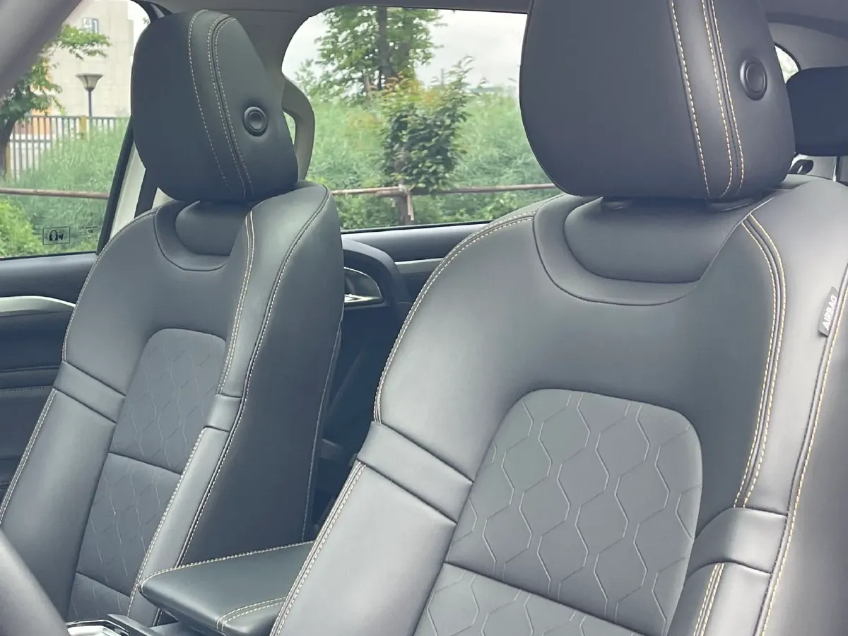 2020 Mazda 3 Axela 1.5L 117HP L4 6AT,autocango,china used car exporter,china ev exporter,chinese used car exporter,chinese used ev exporter