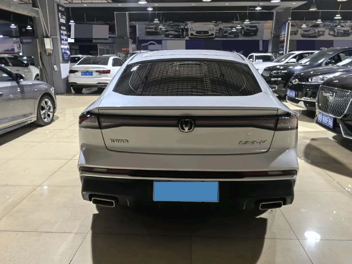 2024 ChangAn UNI-V 1.5T 188HP L4 7DCT,autocango,china used car exporter,china ev exporter,chinese used car exporter,chinese used ev exporter