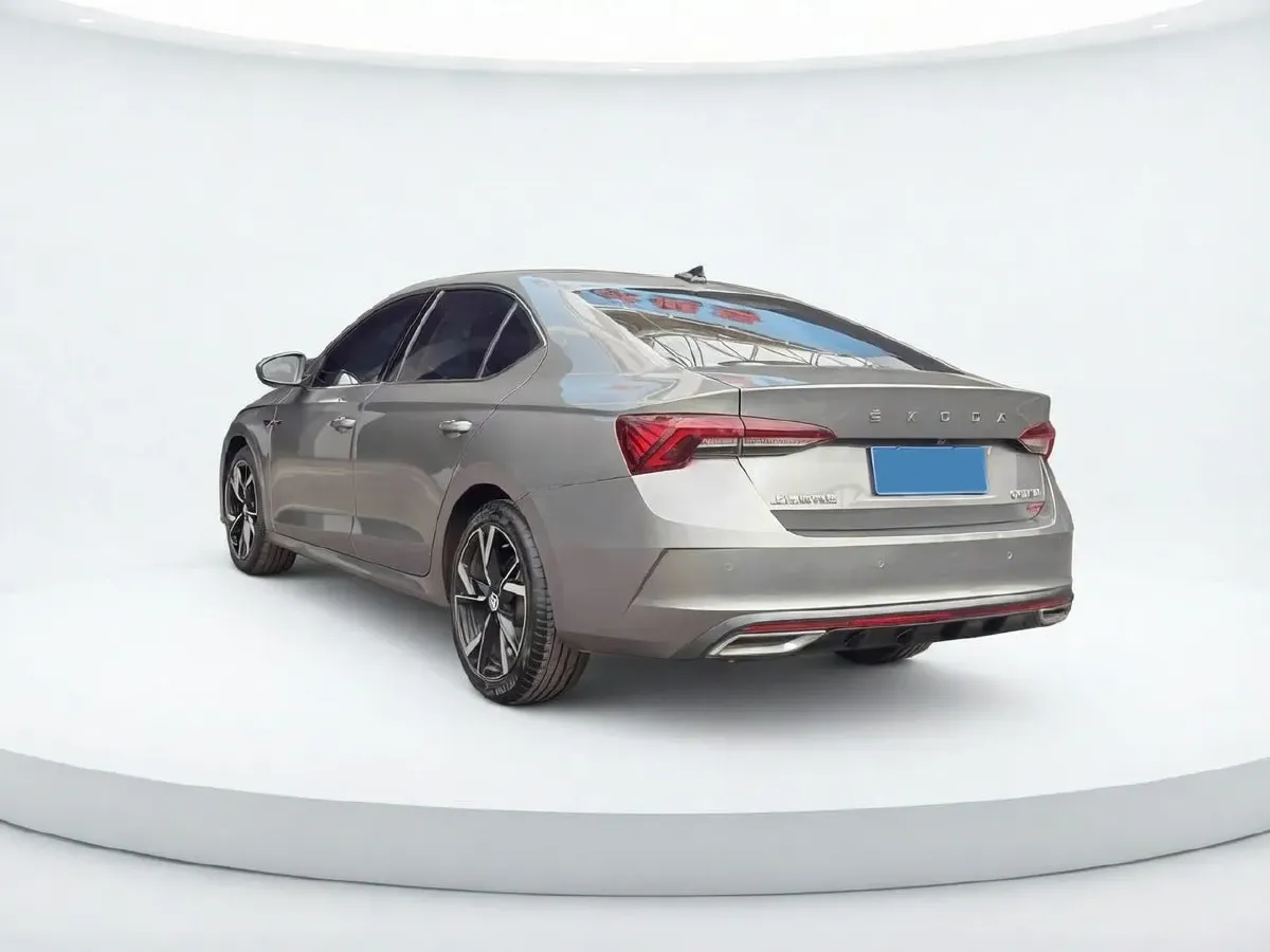 2022 Skoda Octavia 1.4T 150HP L4 7DCT,autocango,china used car exporter,china ev exporter,chinese used car exporter,chinese used ev exporter