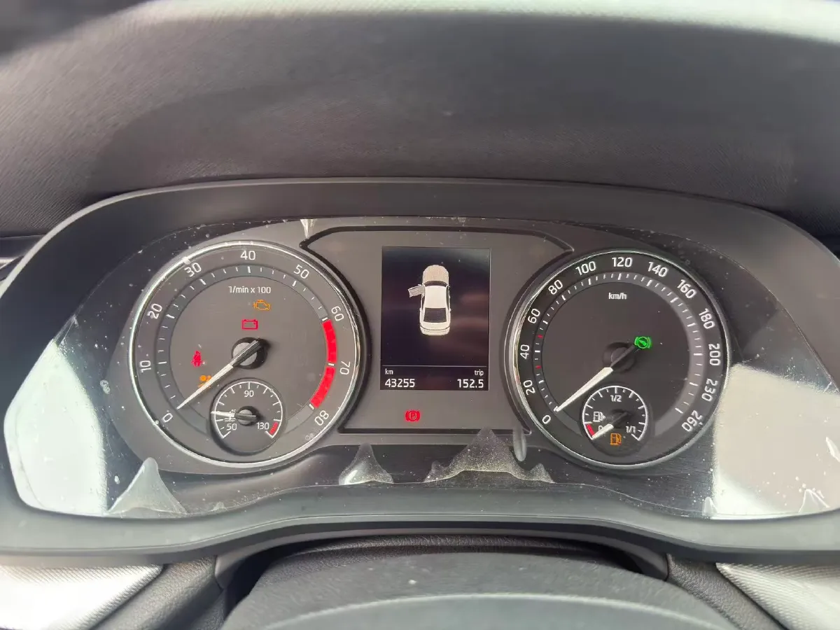 2022 Skoda Octavia 1.4T 150HP L4 7DCT,autocango,china used car exporter,china ev exporter,chinese used car exporter,chinese used ev exporter
