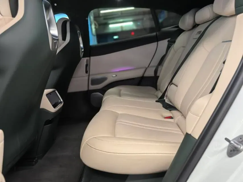 2025 MI YU7 BEV 101.7KWH,autocango,china used car exporter,china ev exporter,chinese used car exporter,chinese used ev exporter