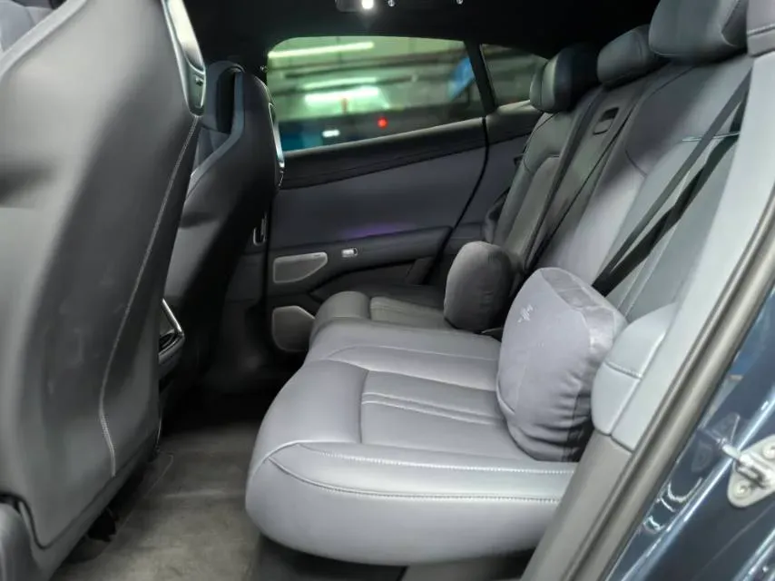 2025 MI YU7 BEV 101.7KWH,autocango,china used car exporter,china ev exporter,chinese used car exporter,chinese used ev exporter