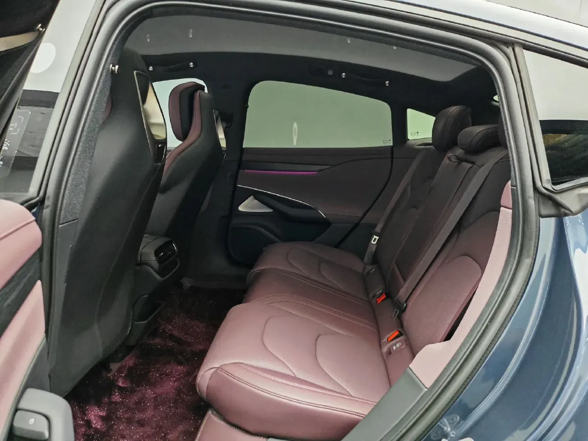 2024 MI SU7 BEV 94.3KWH,autocango,china used car exporter,china ev exporter,chinese used car exporter,chinese used ev exporter