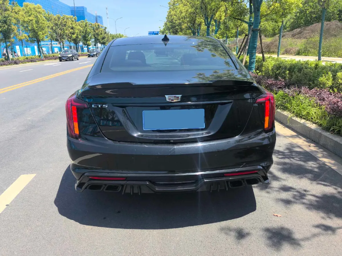 2022 Cadillac CT5 2.0T 237HP L4 10AT,autocango,china used car exporter,china ev exporter,chinese used car exporter,chinese used ev exporter