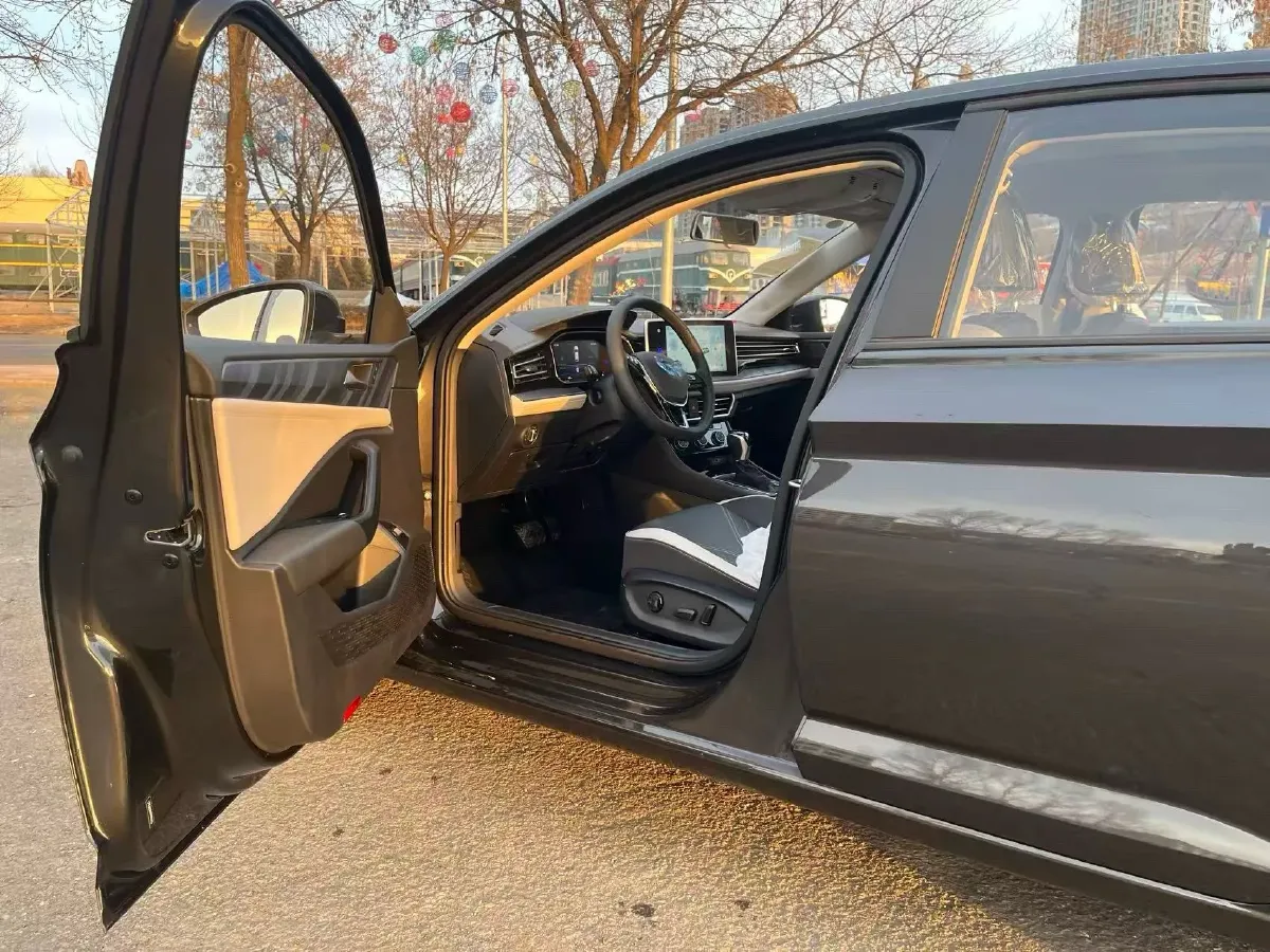 2025 Jetta JettaVA7 1.4T 150HP L4 7DCT,autocango,china used car exporter,china ev exporter,chinese used car exporter,chinese used ev exporter