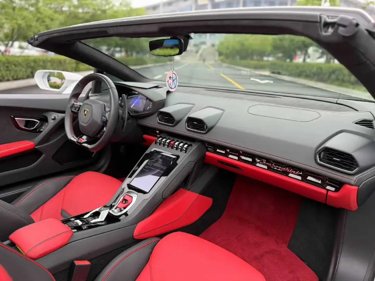 2019 Lamborghini Huracán 5.2L 640HP V10 7DCT,autocango,china used car exporter,china ev exporter,chinese used car exporter,chinese used ev exporter