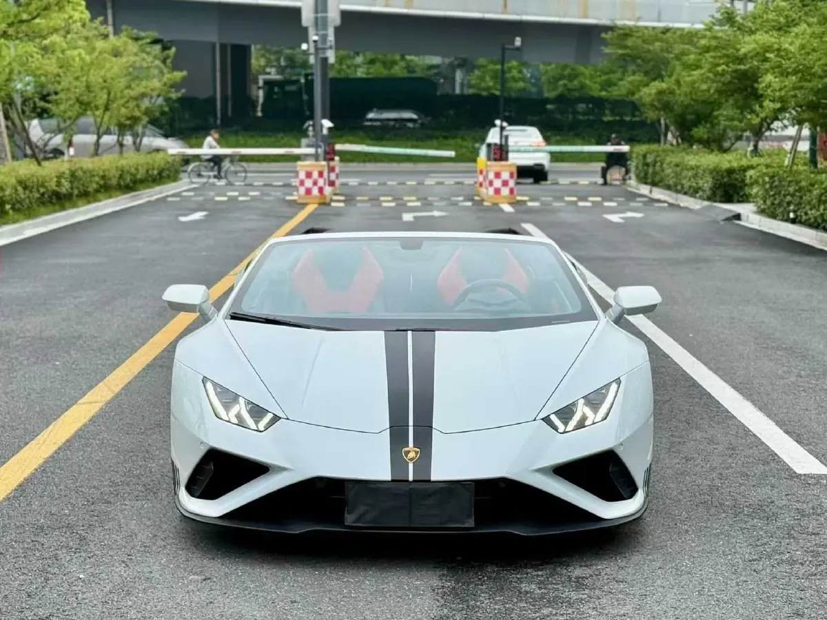 2019 Lamborghini Huracán 5.2L 640HP V10 7DCT,autocango,china used car exporter,china ev exporter,chinese used car exporter,chinese used ev exporter