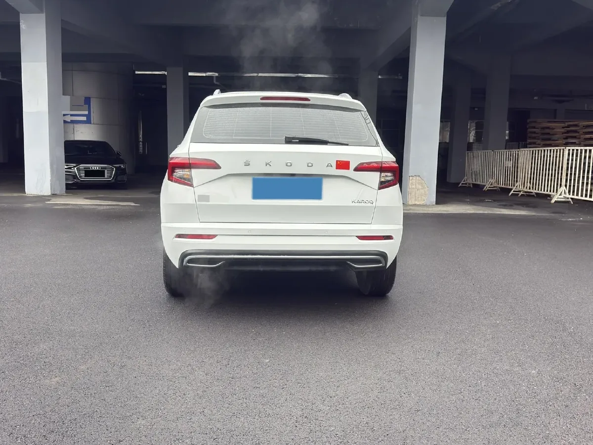2023 Skoda Karoq 1.4T 150HP L4 7DCT,autocango,china used car exporter,china ev exporter,chinese used car exporter,chinese used ev exporter