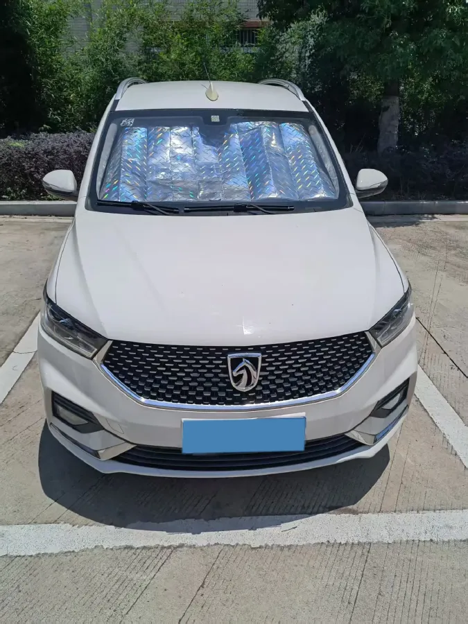 2019 BaoJun 360 1.5L 99HP L4 6MT,autocango,china used car exporter,china ev exporter,chinese used car exporter,chinese used ev exporter