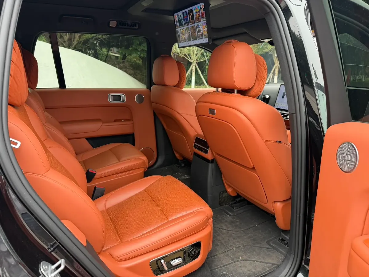 2023 Li L9 Range Extended 154HP REEV 42.6KWH,autocango,china used car exporter,china ev exporter,chinese used car exporter,chinese used ev exporter
