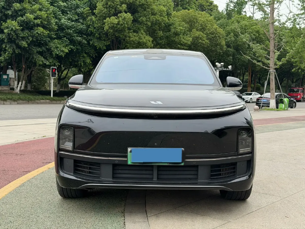 2023 Li L9 Range Extended 154HP REEV 42.6KWH,autocango,china used car exporter,china ev exporter,chinese used car exporter,chinese used ev exporter