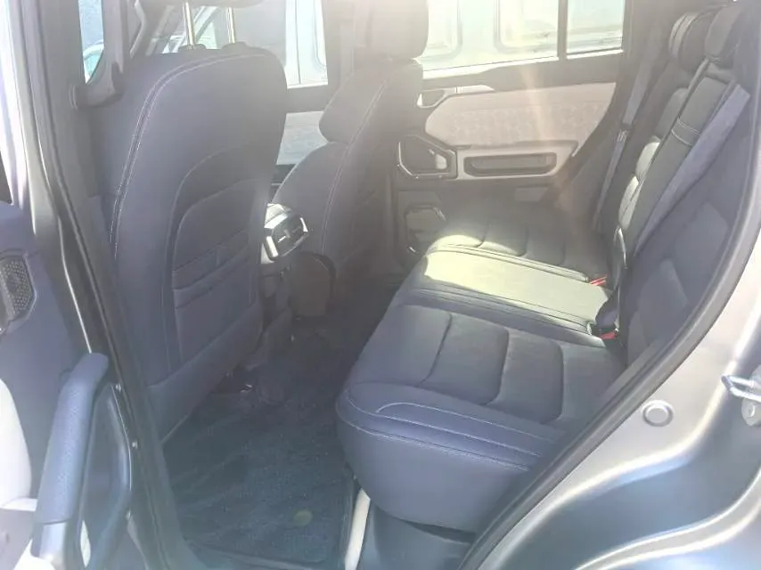 2024 Jetour ShanHai TravellerC-DM 1.5T 156HP L4 3DHT PHEV 43.24KWH,autocango,china used car exporter,china ev exporter,chinese used car exporter,chinese used ev exporter