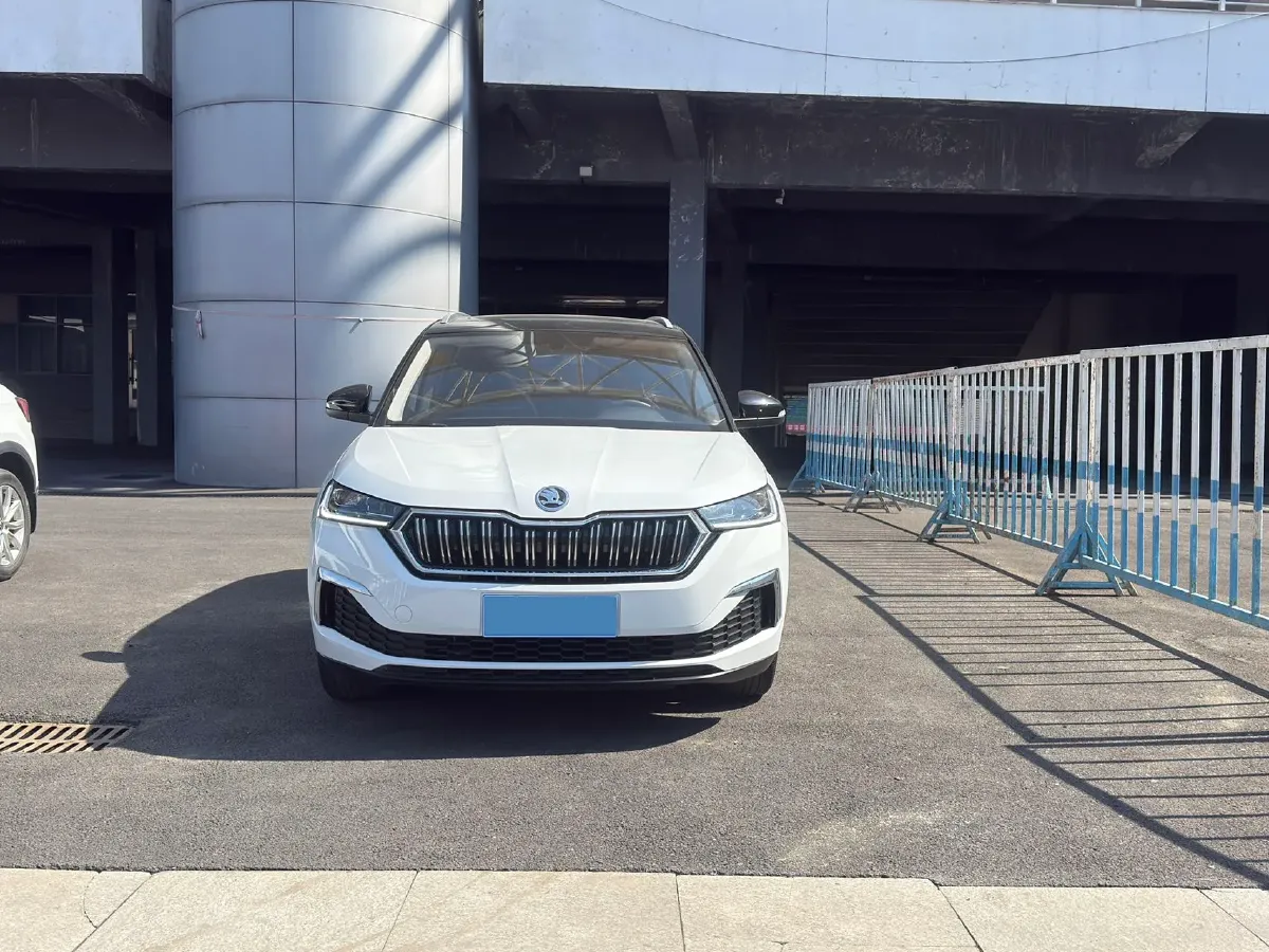2023 Skoda Kamiq 1.5L 109HP L4 6AT,autocango,china used car exporter,china ev exporter,chinese used car exporter,chinese used ev exporter