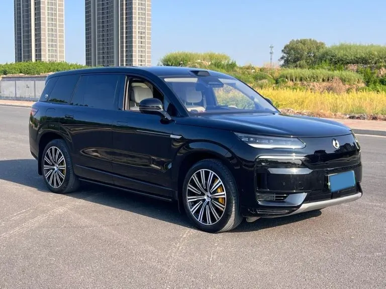 2025 Denza DenzaN9 2.0T 207HP L4 E-CVT PHEV,autocango,china used car exporter,china ev exporter,chinese used car exporter,chinese used ev exporter