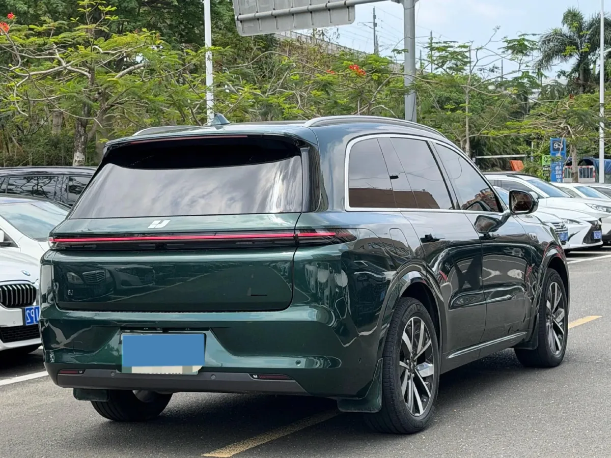 2024 Volvo S60 2.0T 197HP L4 7DCT,autocango,china used car exporter,china ev exporter,chinese used car exporter,chinese used ev exporter