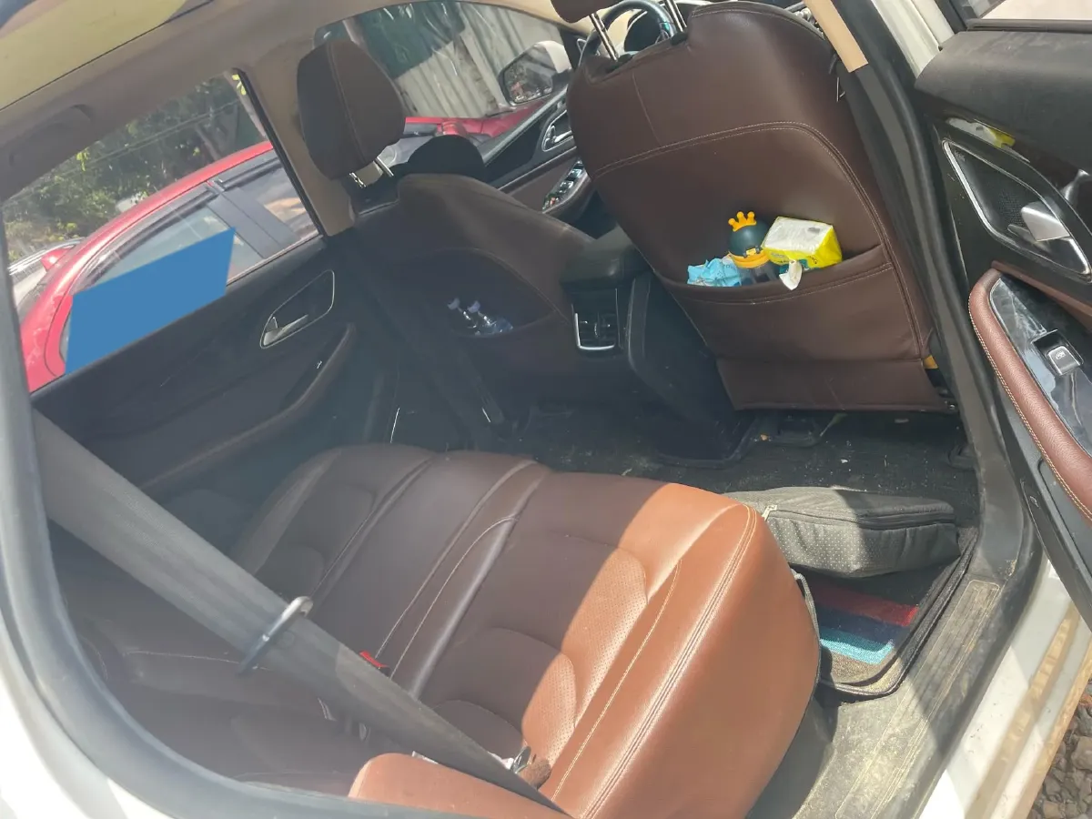 2017 BaoJun 560 1.5T 150HP L4 6DCT,autocango,china used car exporter,china ev exporter,chinese used car exporter,chinese used ev exporter