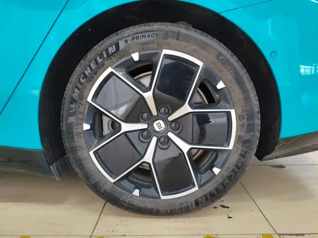 2024 MI SU7 BEV 94.3KWH,autocango,china used car exporter,china ev exporter,chinese used car exporter,chinese used ev exporter