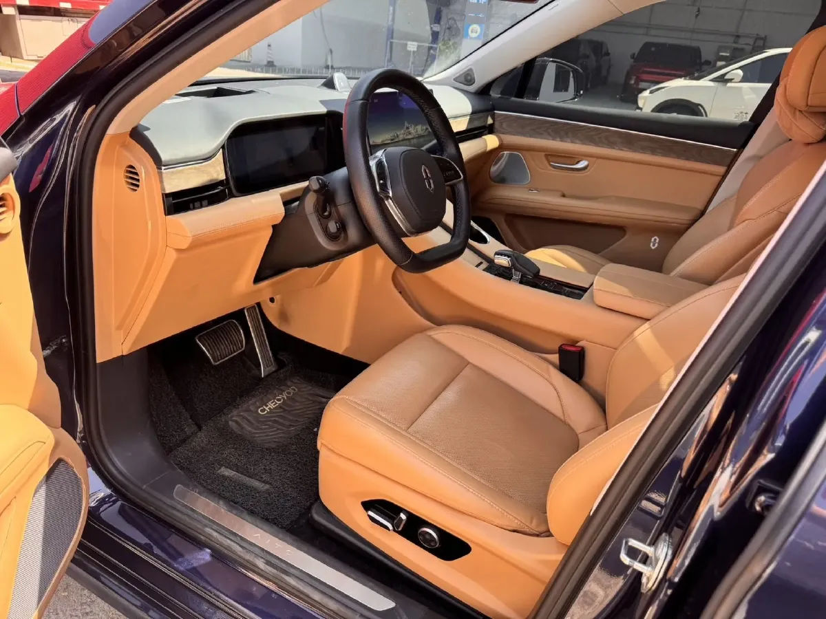 2022 JMC YuHu 7 2.0T 141HP L4 8AT,autocango,china used car exporter,china ev exporter,chinese used car exporter,chinese used ev exporter