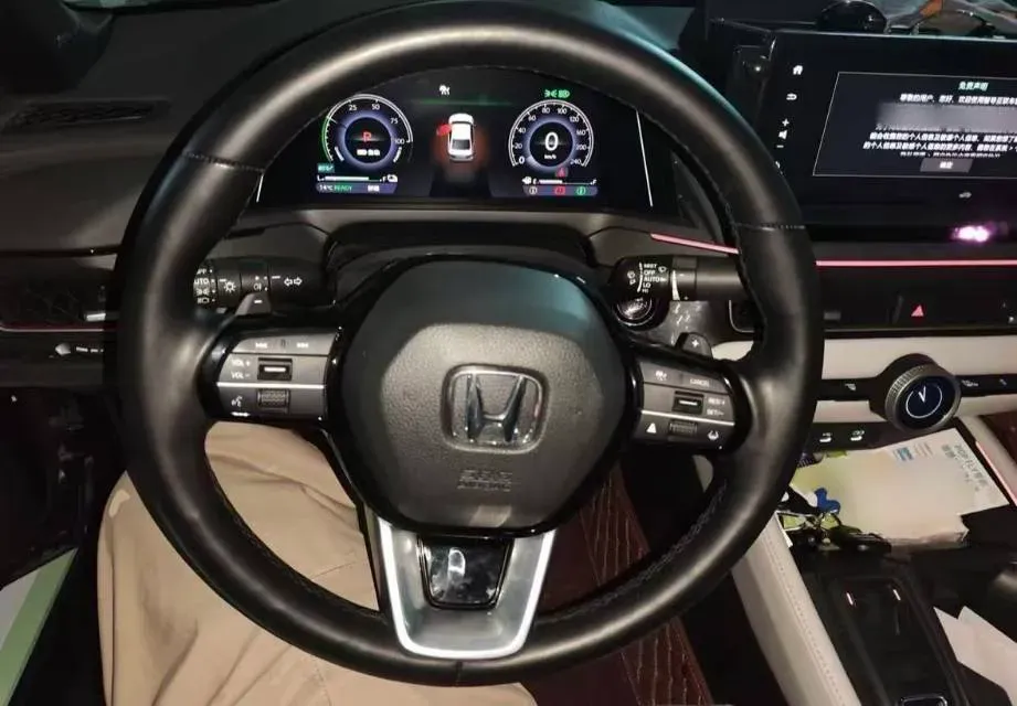 2023 Honda Inspire 2.0L 148HP L4 E-CVT PHEV,autocango,china used car exporter,china ev exporter,chinese used car exporter,chinese used ev exporter