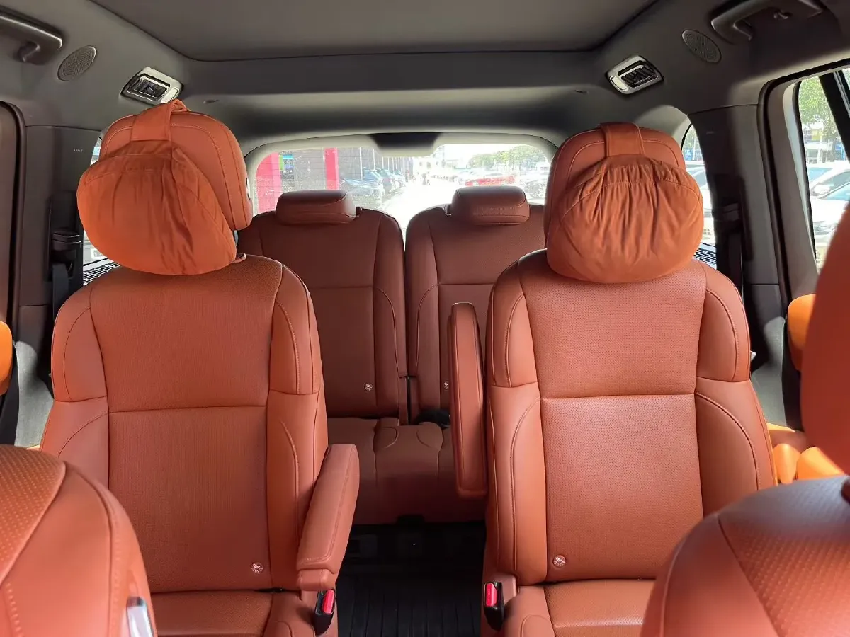 2023 Li L8 Range Extended 154HP REEV 40.9KWH,autocango,china used car exporter,china ev exporter,chinese used car exporter,chinese used ev exporter