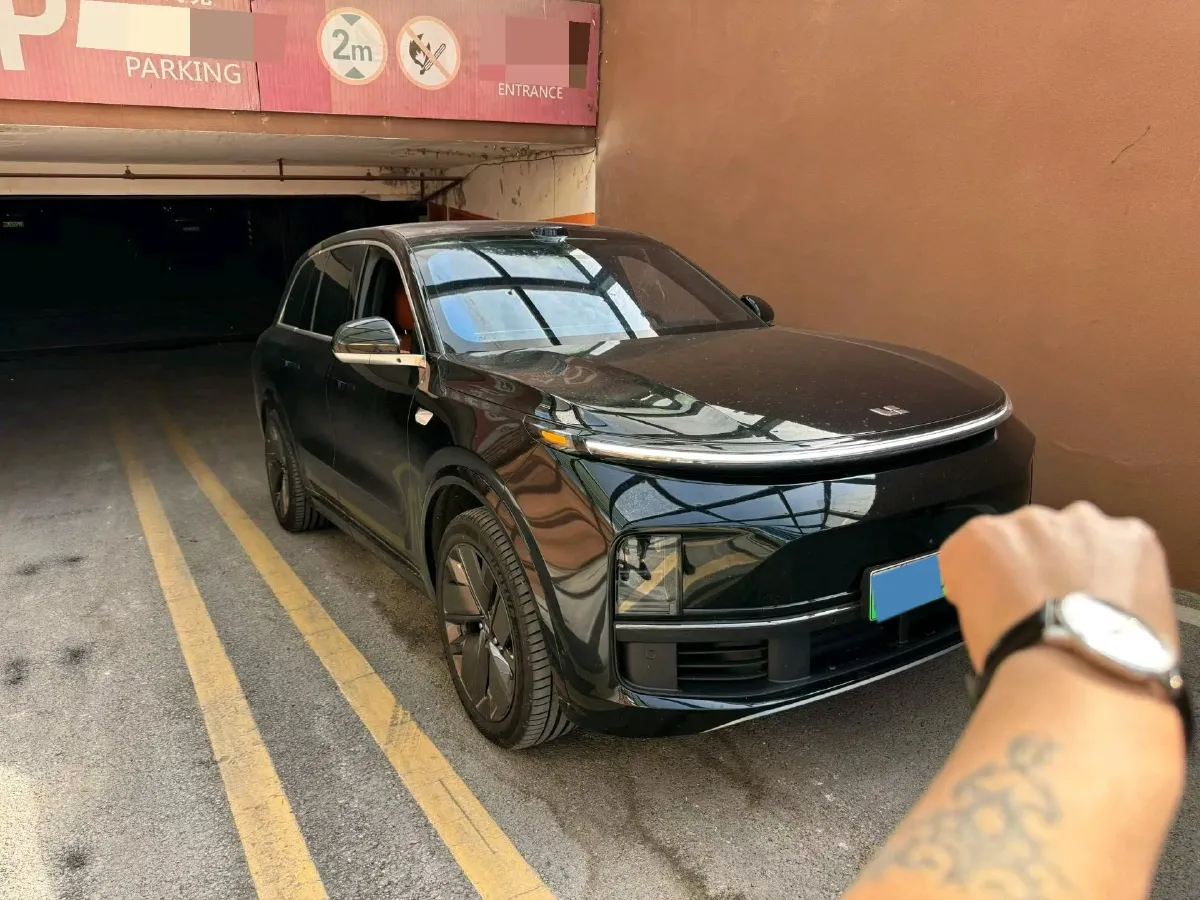 2025 Li L8 Range Extended 154HP REEV,autocango,china used car exporter,china ev exporter,chinese used car exporter,chinese used ev exporter