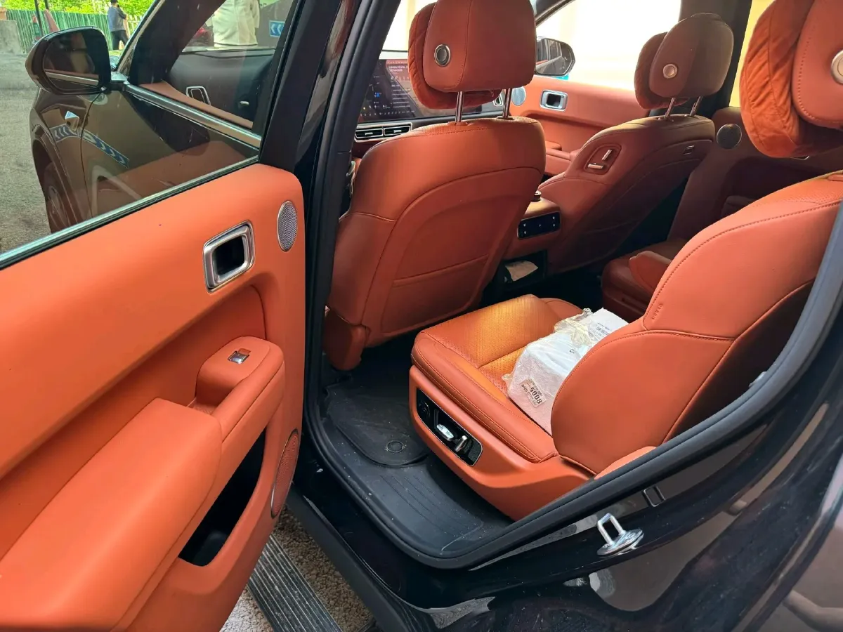 2025 Li L8 Range Extended 154HP REEV,autocango,china used car exporter,china ev exporter,chinese used car exporter,chinese used ev exporter