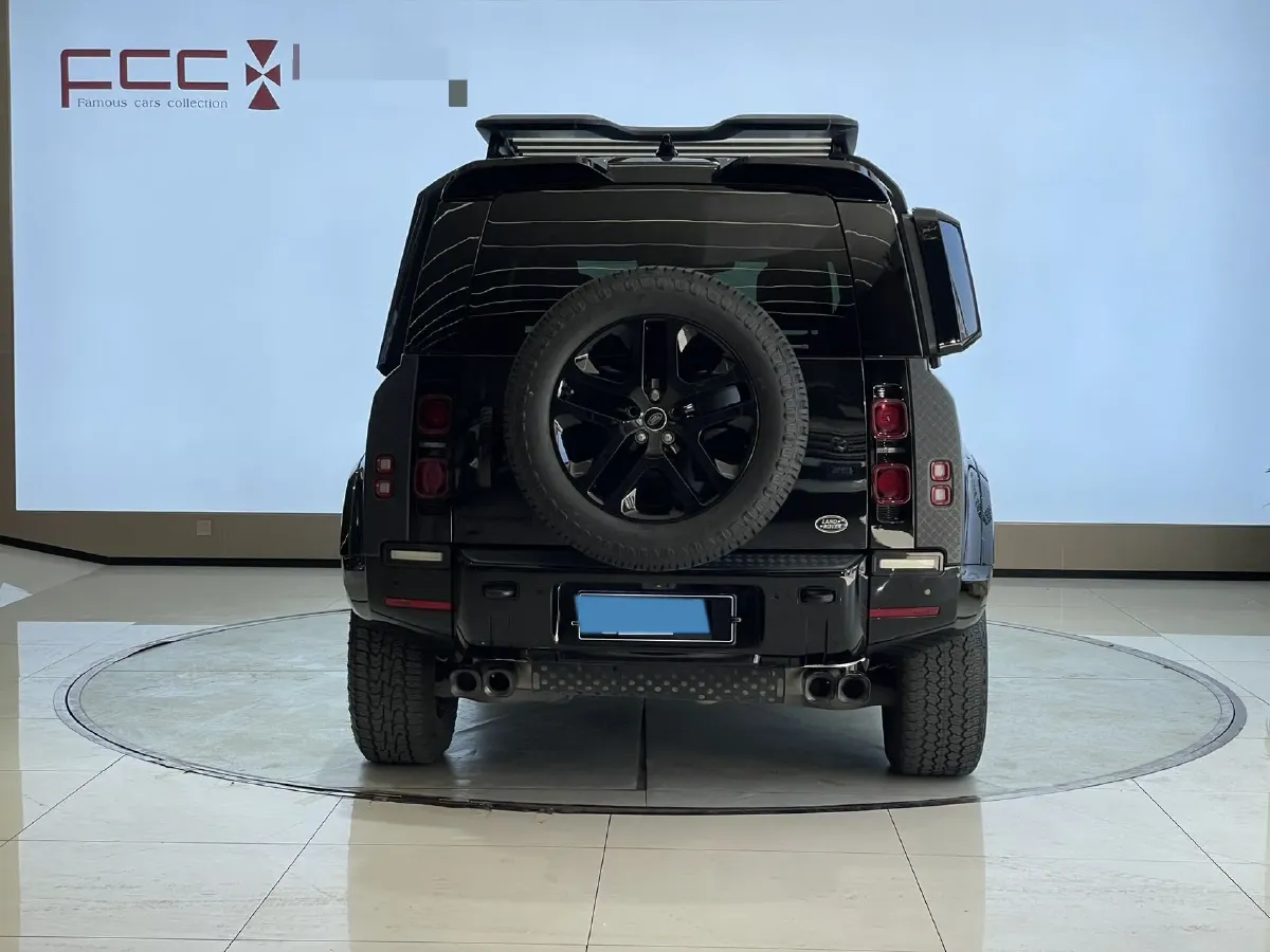 2024 Land Rover Defender 3.0T 400HP L6 8AT,autocango,china used car exporter,china ev exporter,chinese used car exporter,chinese used ev exporter