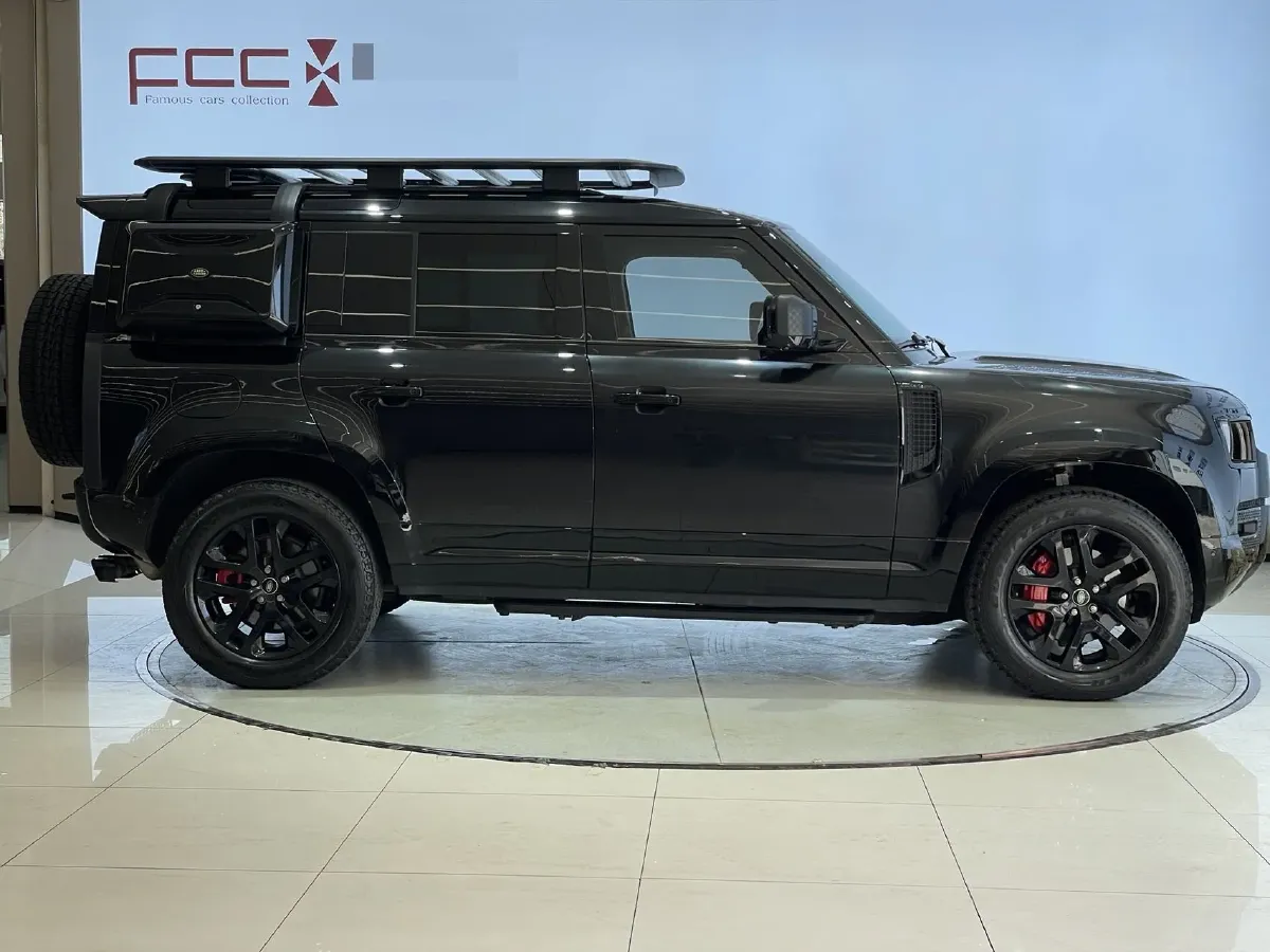 2024 Land Rover Defender 3.0T 400HP L6 8AT,autocango,china used car exporter,china ev exporter,chinese used car exporter,chinese used ev exporter