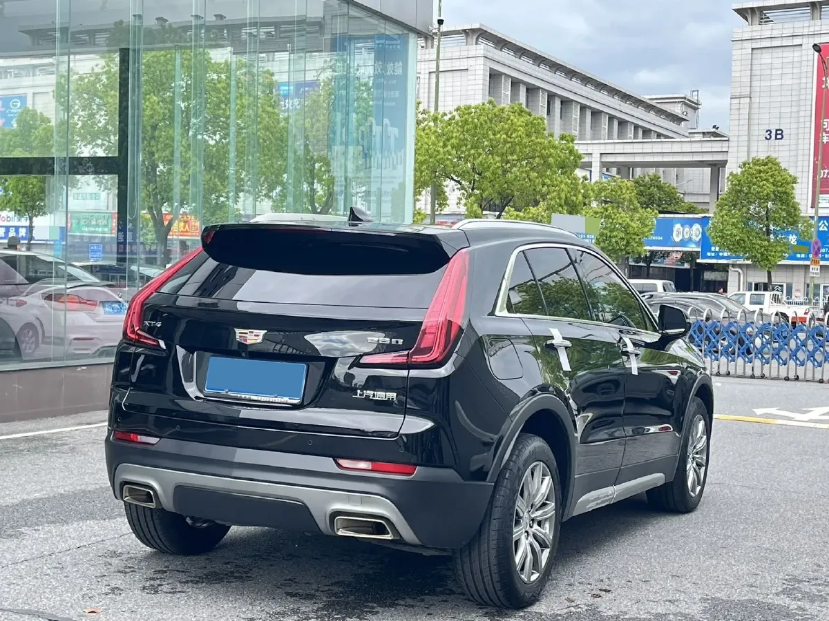 2021 Cadillac XT4 2.0T 237HP L4 9AT,autocango,china used car exporter,china ev exporter,chinese used car exporter,chinese used ev exporter