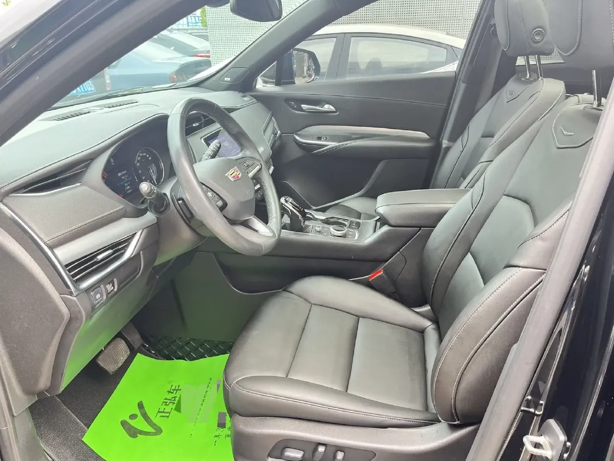 2021 Cadillac XT4 2.0T 237HP L4 9AT,autocango,china used car exporter,china ev exporter,chinese used car exporter,chinese used ev exporter