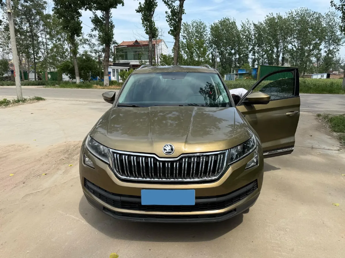 2017 Skoda Kodiak 1.8T 180HP L4 7DCT,autocango,china used car exporter,china ev exporter,chinese used car exporter,chinese used ev exporter