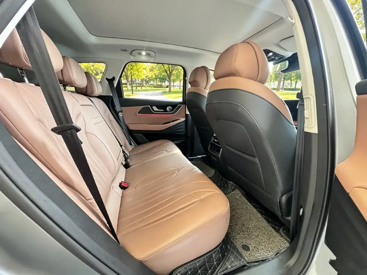2024 Chery Tiggo8L 2.0T 254HP L4 8AT,autocango,china used car exporter,china ev exporter,chinese used car exporter,chinese used ev exporter
