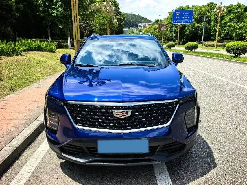 2024 Cadillac XT4 1.5T 211HP L4 9AT,autocango,china used car exporter,china ev exporter,chinese used car exporter,chinese used ev exporter