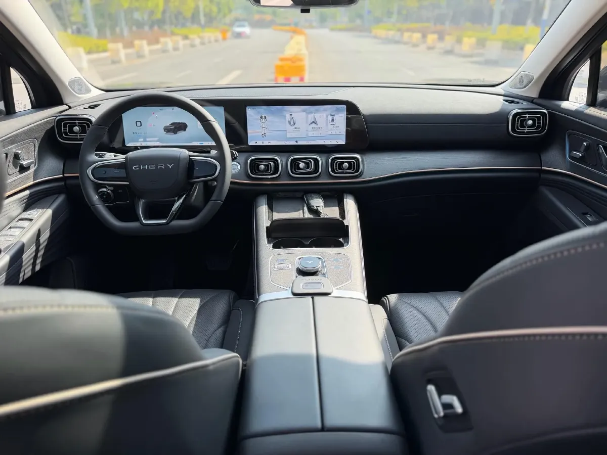 2023 Chery Tiggo 9 2.0T 261HP L4 7DCT,autocango,china used car exporter,china ev exporter,chinese used car exporter,chinese used ev exporter