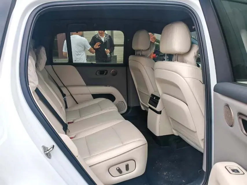 2025 Li i6 BEV,autocango,china used car exporter,china ev exporter,chinese used car exporter,chinese used ev exporter