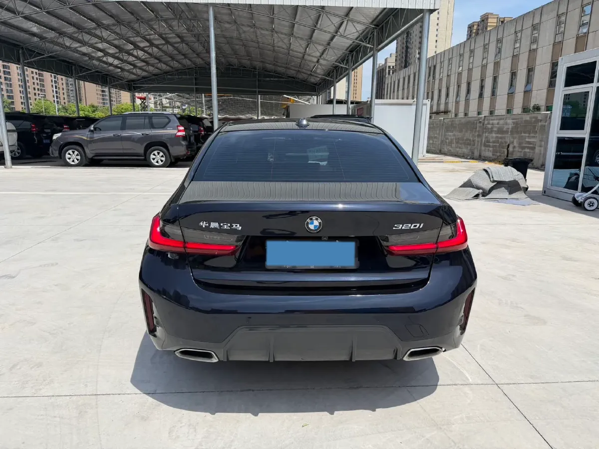 2023 BMW 3 Series 2.0T 156HP L4 8AT,autocango,china used car exporter,china ev exporter,chinese used car exporter,chinese used ev exporter