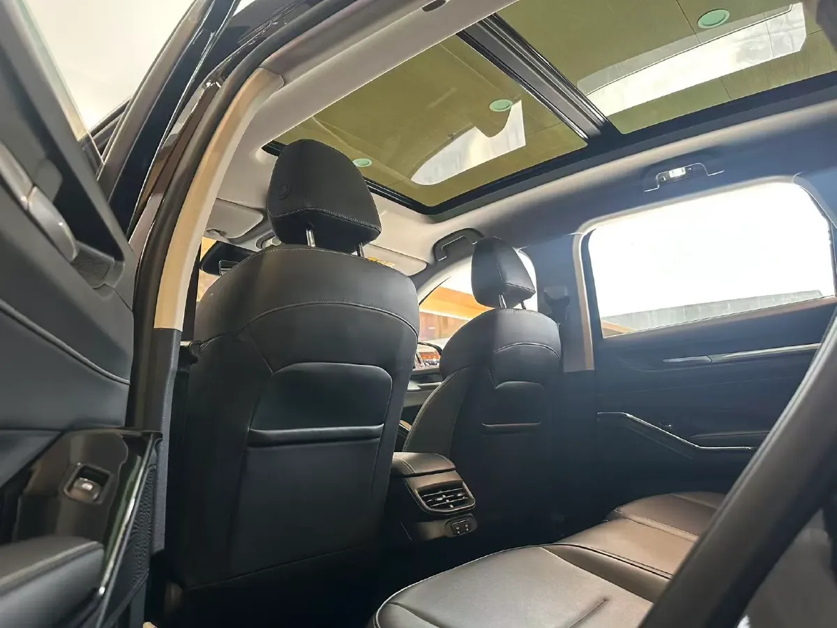 2021 Haval H6 2.0T 211HP L4 7DCT,autocango,china used car exporter,china ev exporter,chinese used car exporter,chinese used ev exporter