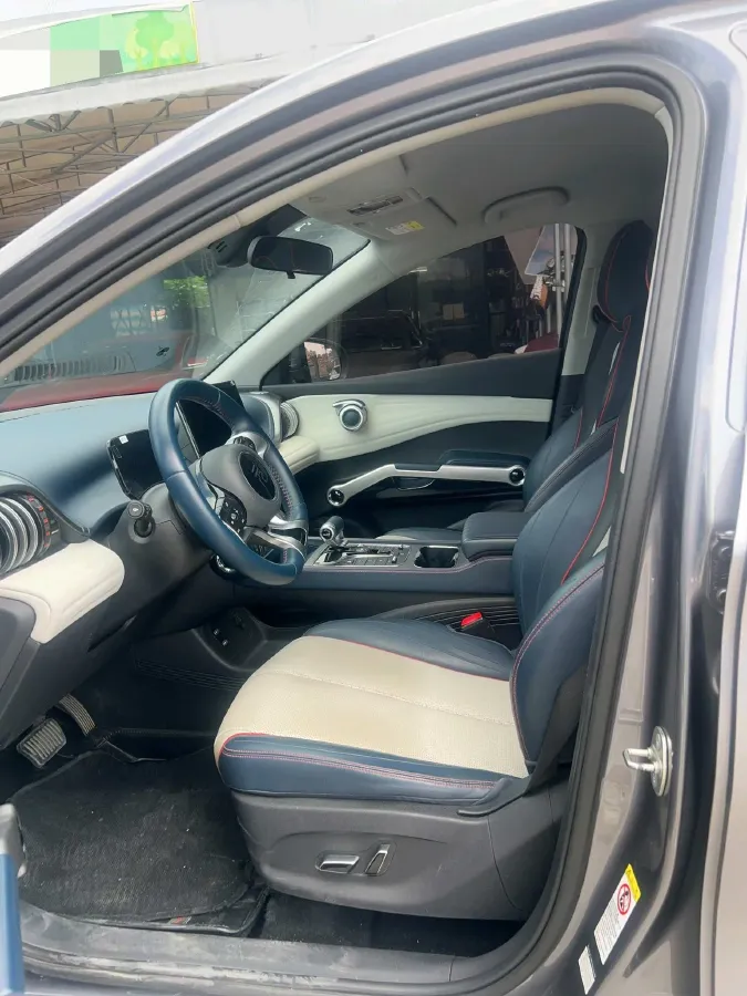 2022 Roewe RX5 MAX 1.5T 181HP L4 6AT,autocango,china used car exporter,china ev exporter,chinese used car exporter,chinese used ev exporter