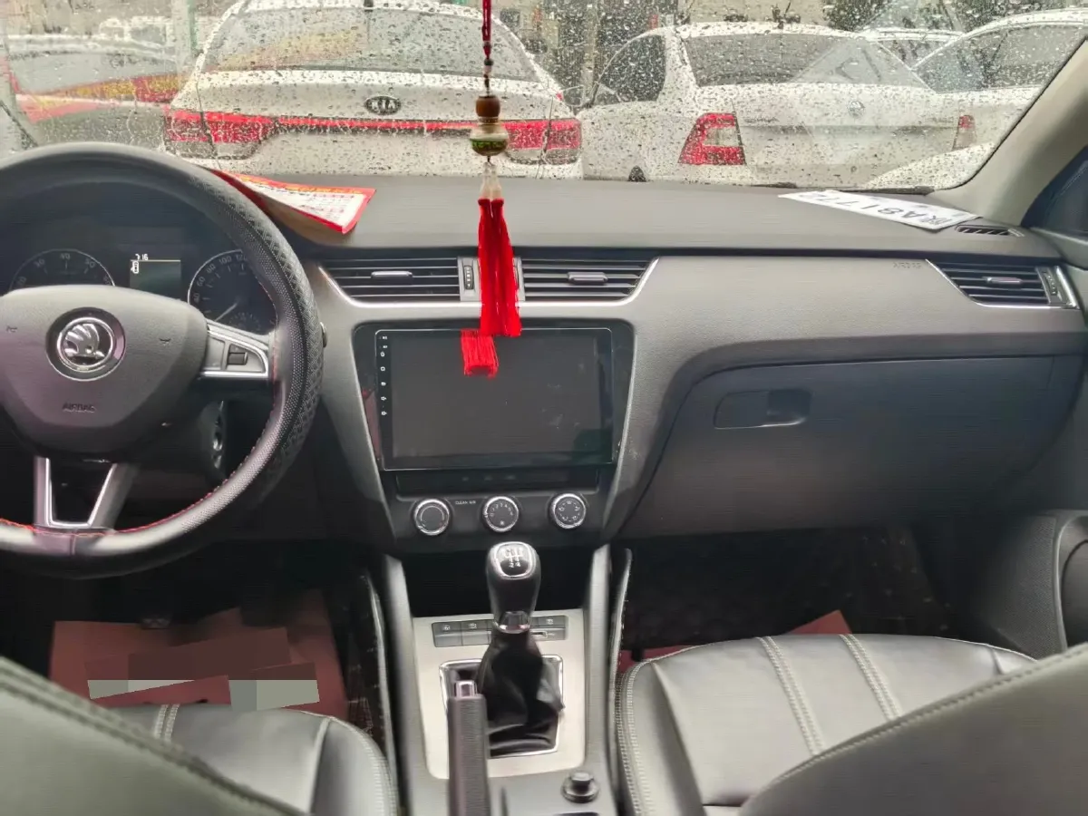 2019 Skoda Octavia 1.5L 116HP L4 5MT,autocango,china used car exporter,china ev exporter,chinese used car exporter,chinese used ev exporter
