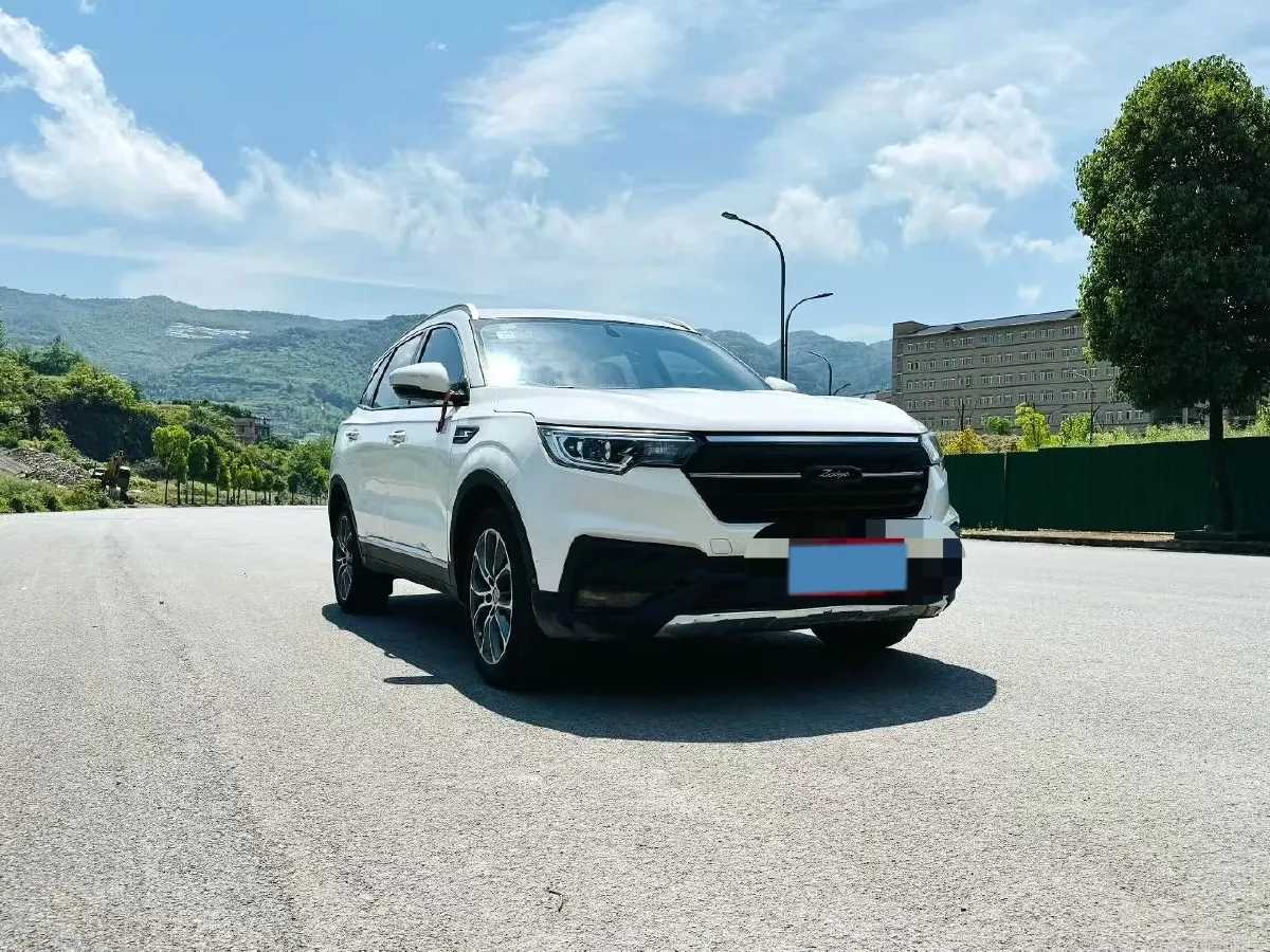 2018 Zotye T500 1.5T 156HP L4 5MT,autocango,china used car exporter,china ev exporter,chinese used car exporter,chinese used ev exporter