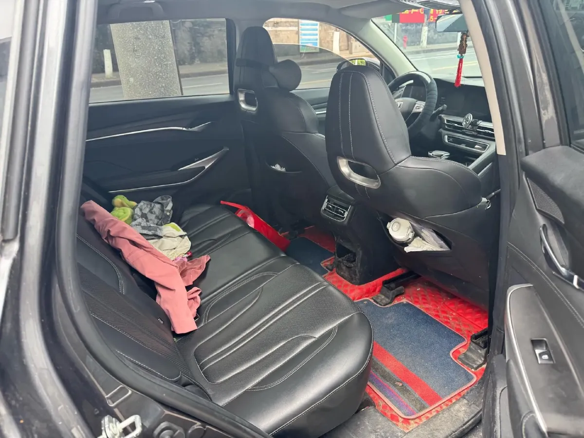 2020 ChangAn CS75 Plus 2.0T 233HP L4 8AT,autocango,china used car exporter,china ev exporter,chinese used car exporter,chinese used ev exporter