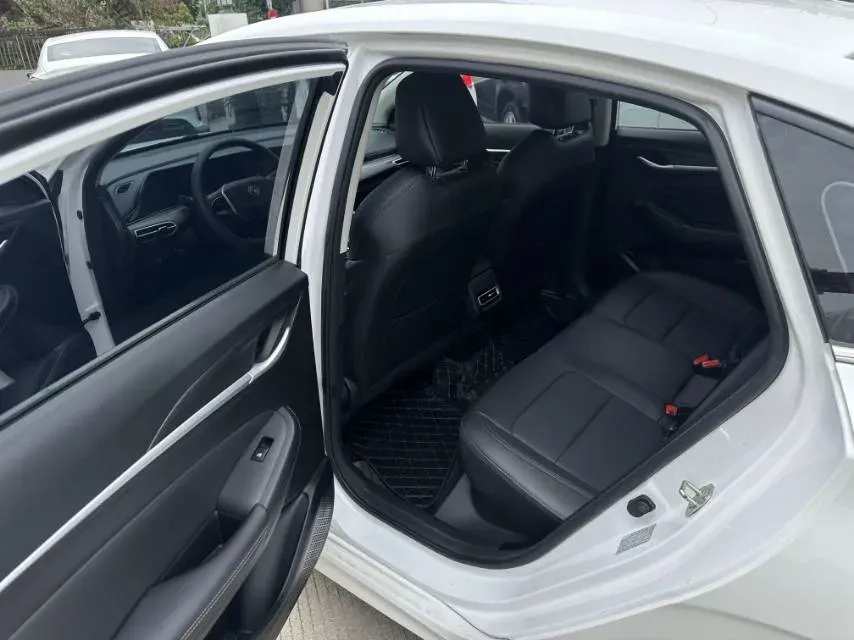 2022 ChangAn Eado 1.6L 128HP L4 CVT,autocango,china used car exporter,china ev exporter,chinese used car exporter,chinese used ev exporter