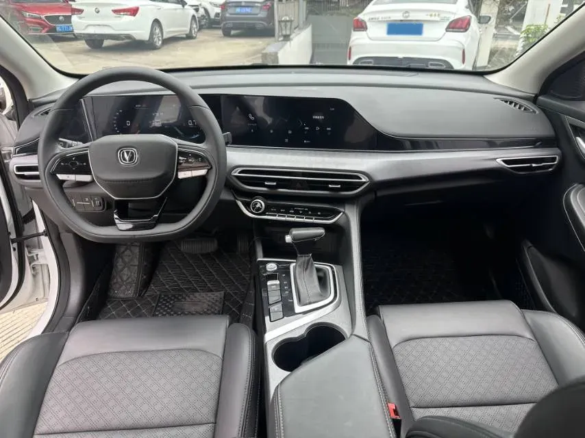2022 ChangAn Eado 1.6L 128HP L4 CVT,autocango,china used car exporter,china ev exporter,chinese used car exporter,chinese used ev exporter