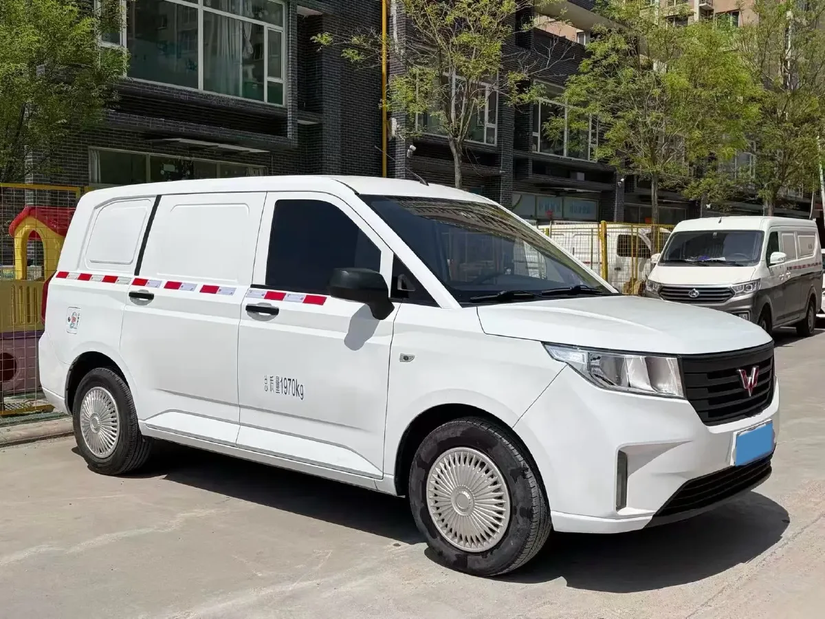 2019 WuLing HongGuang Plus 1.5T 147HP L4 6MT,autocango,china used car exporter,china ev exporter,chinese used car exporter,chinese used ev exporter